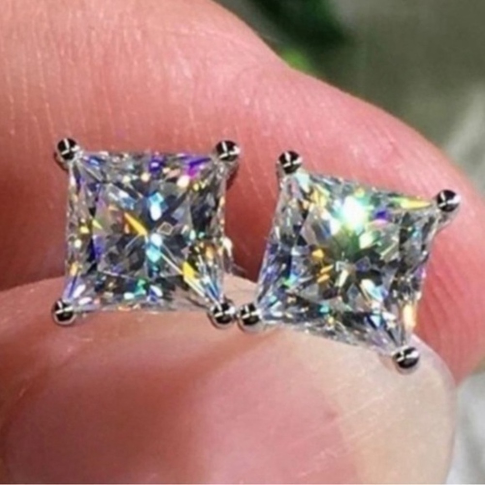 Brand New 18k White Gold Over Sterling Silver Premium CZ Princess Cut